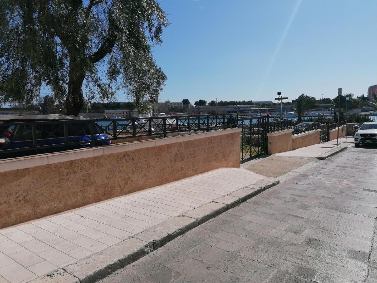 Centro Storico Mare Fuori Villa Brindisi Luaran gambar