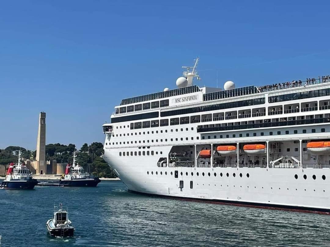 Centro Storico Mare Fuori Villa Brindisi Luaran gambar
