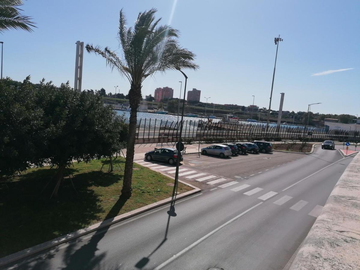 Centro Storico Mare Fuori Villa Brindisi Luaran gambar
