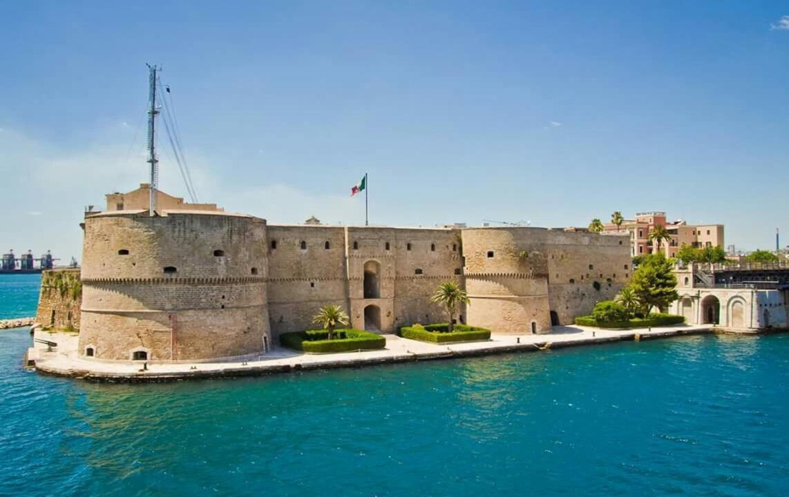 Centro Storico Mare Fuori Villa Brindisi Luaran gambar